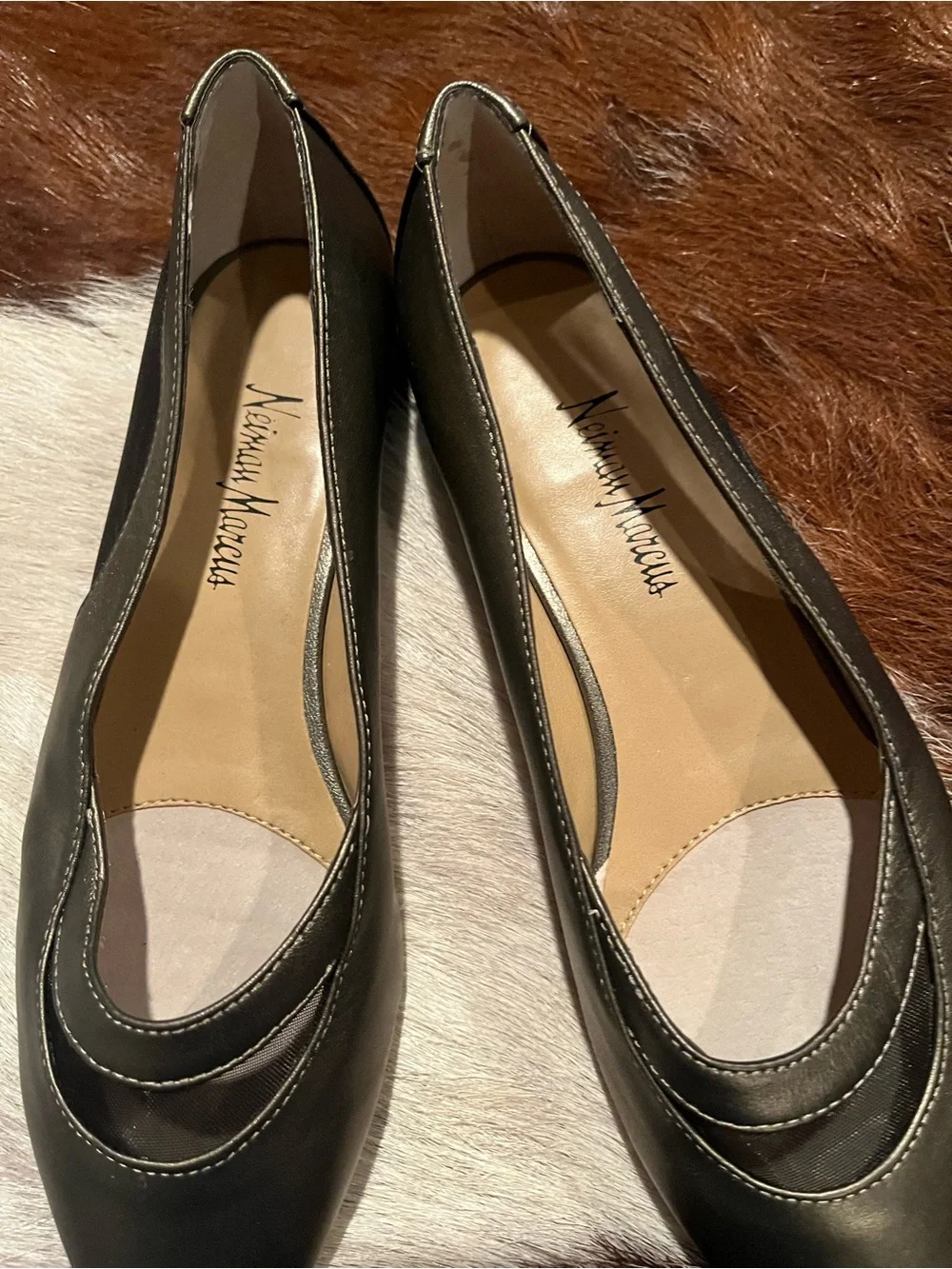 Neiman Marcus Olive Green Leather Ballet Flats